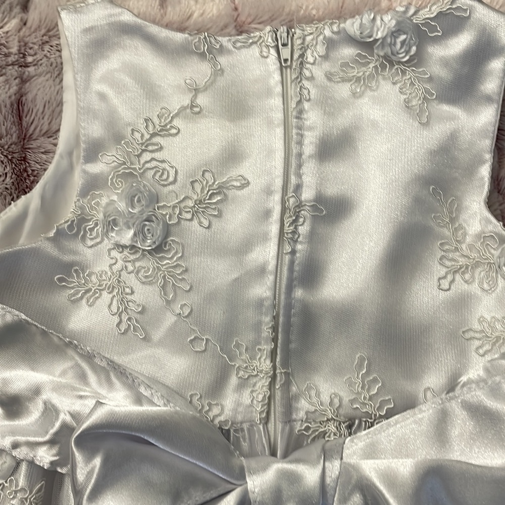 Dress - Picture 8 of 11